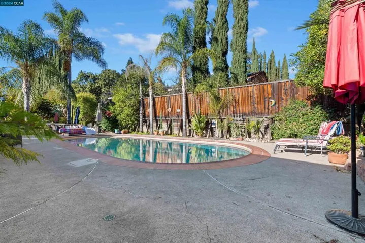 4041 Hitchcock Rd, Concord, California 94518