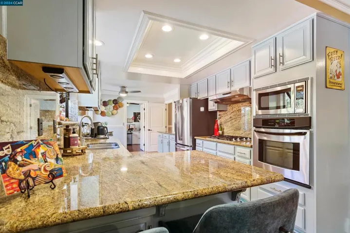 4041 Hitchcock Rd, Concord, California 94518