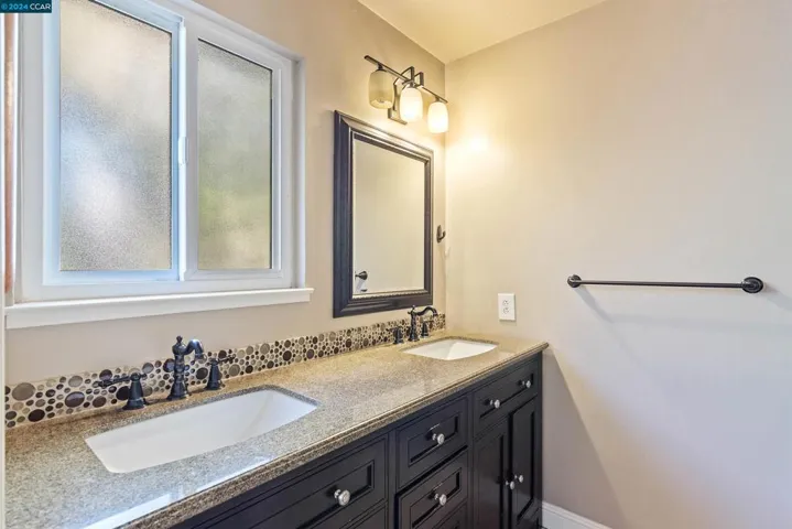 4041 Hitchcock Rd, Concord, California 94518