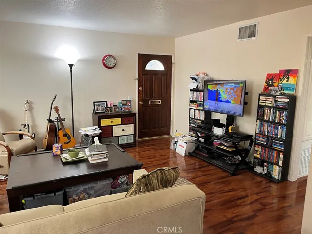 9708 Paseo De Oro, Cypress, California 90630