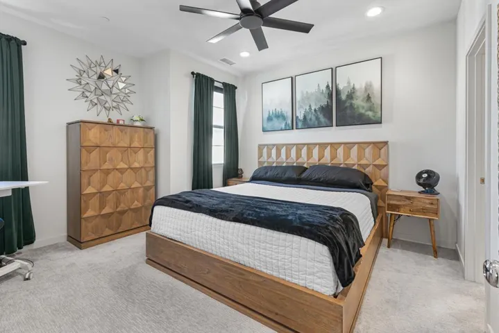 329 Canoe Court, Santee, California 92071