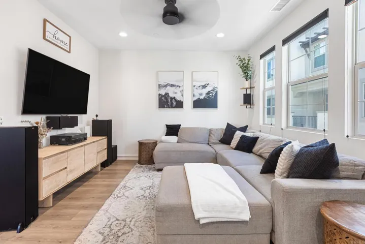 329 Canoe Court, Santee, California 92071