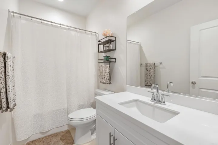 329 Canoe Court, Santee, California 92071