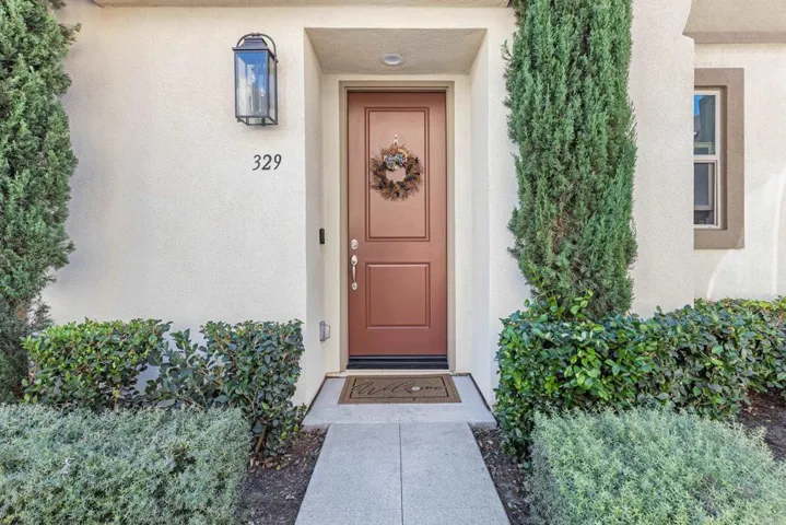 329 Canoe Court, Santee, California 92071