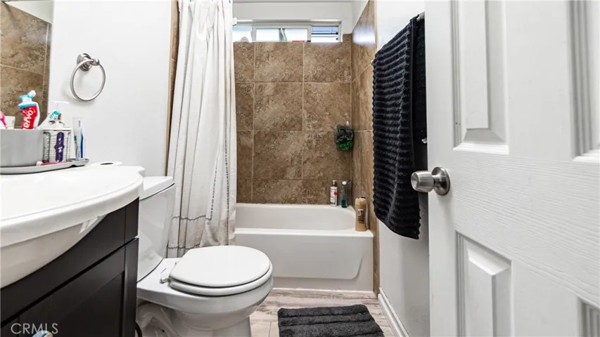 506 S Crest Road, Orange, California 92868