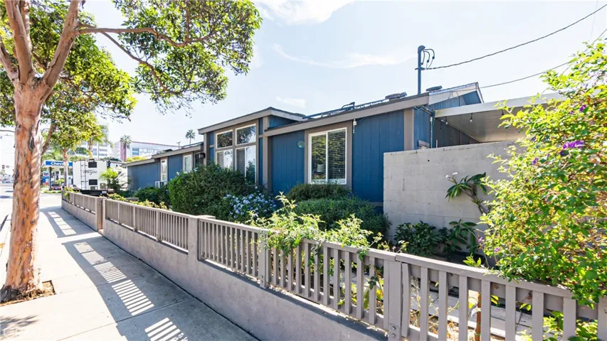 506 S Crest Road, Orange, California 92868