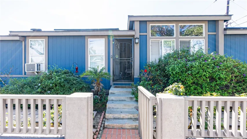 506 S Crest Road, Orange, California 92868