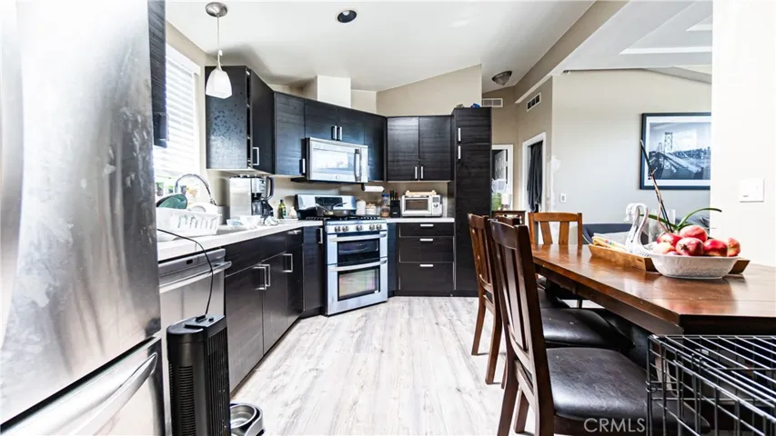 506 S Crest Road, Orange, California 92868