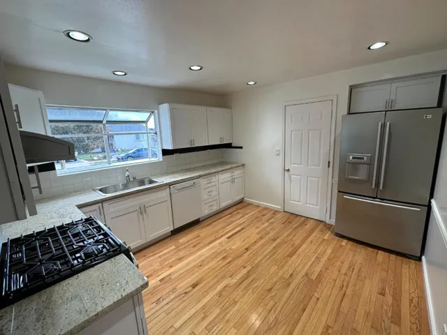 8492 Valencia Street, Dublin, California 94568