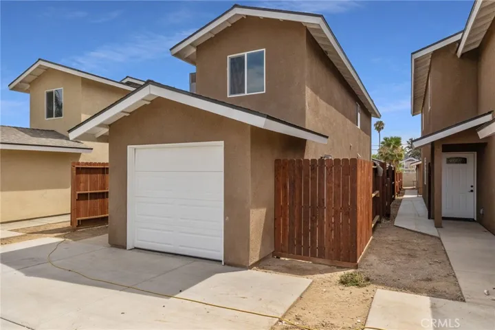 1413 Oregon Street 1, Bakersfield, California 93305