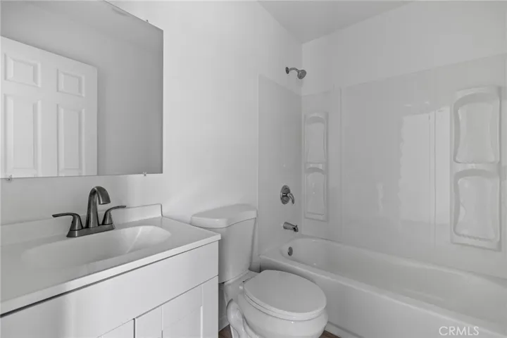 1413 Oregon Street 1, Bakersfield, California 93305