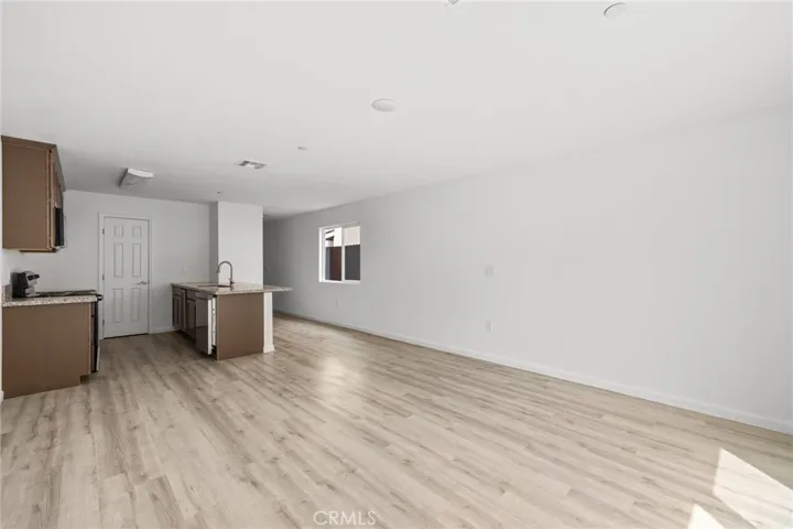 1413 Oregon Street 1, Bakersfield, California 93305
