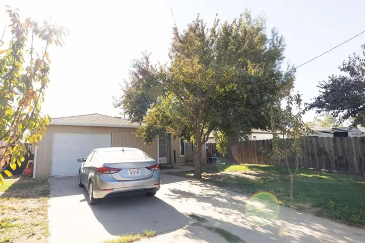 22359 Arnott Drive, Chowchilla, California 93610