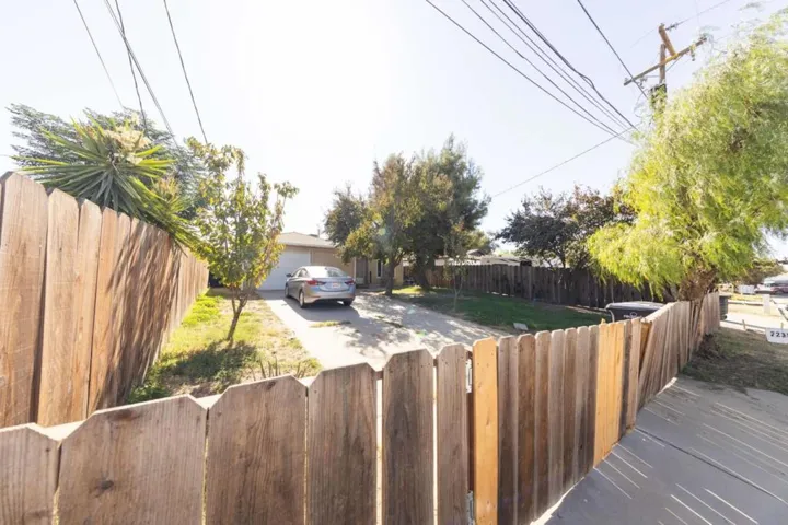 22359 Arnott Drive, Chowchilla, California 93610