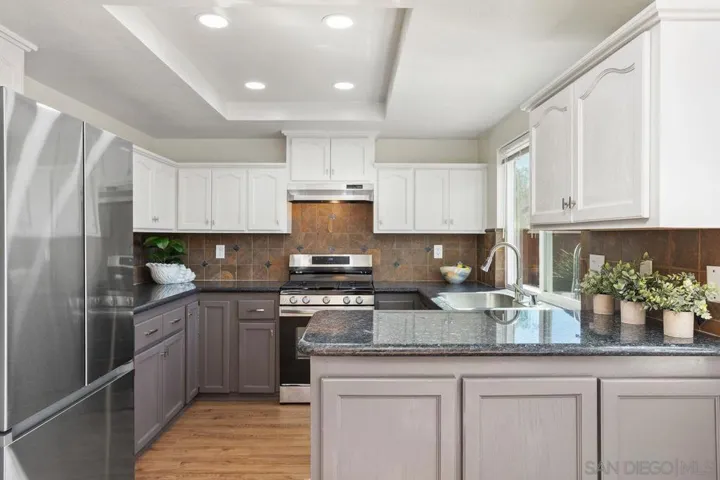2419 Heatherwood Ct, Escondido, California 92026