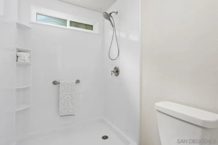 2419 Heatherwood Ct, Escondido, California 92026
