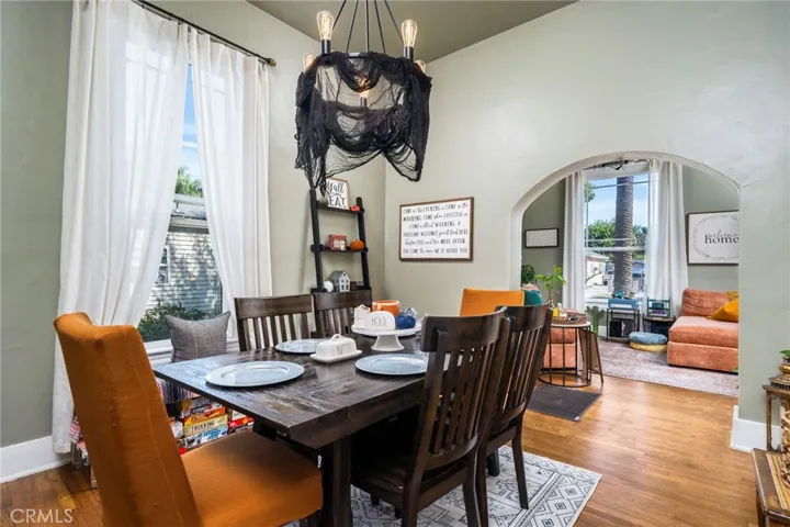 363 S 2nd Avenue, Upland, California 91786