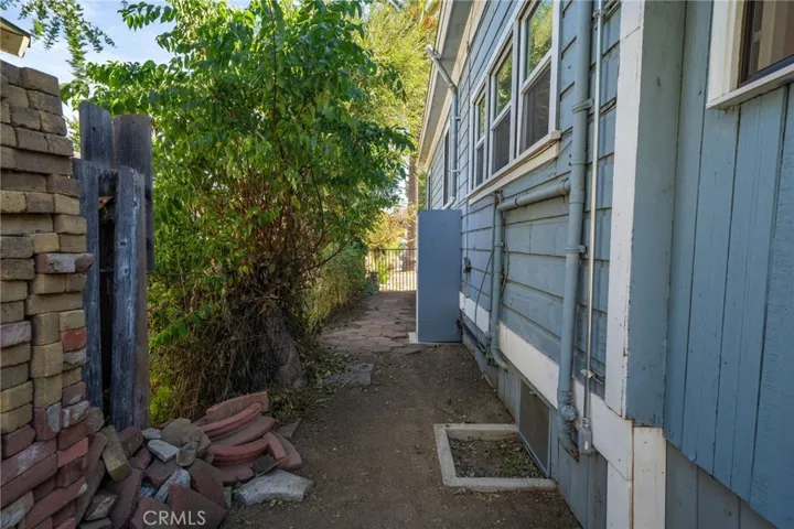 363 S 2nd Avenue, Upland, California 91786
