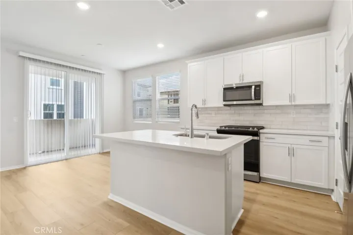 Photo is not of the actual home but is an inspirational photo of builder’s model home and may depict options, furnishings, and/or decorator features that are not included.