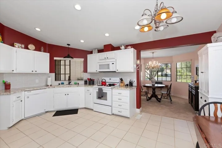 3452 Amber Lane, Oceanside, California 92056