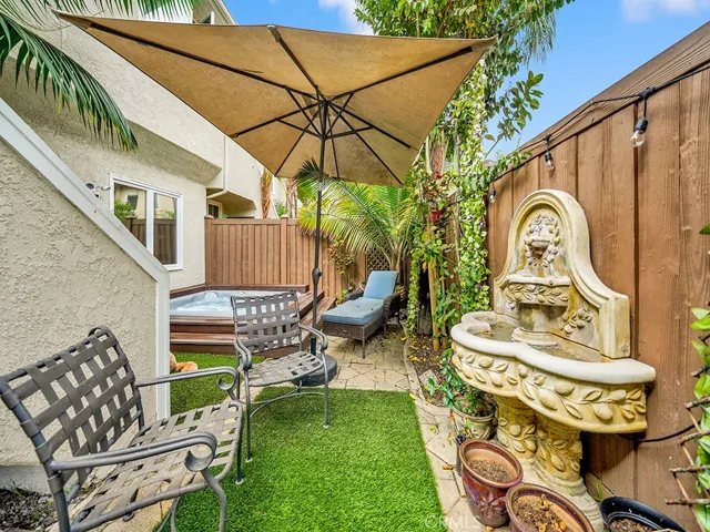 Backyard with fountain