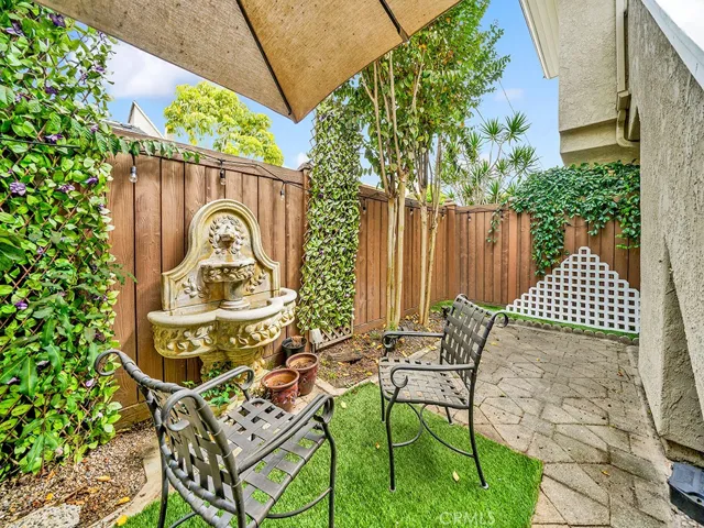 Backyard with fountain