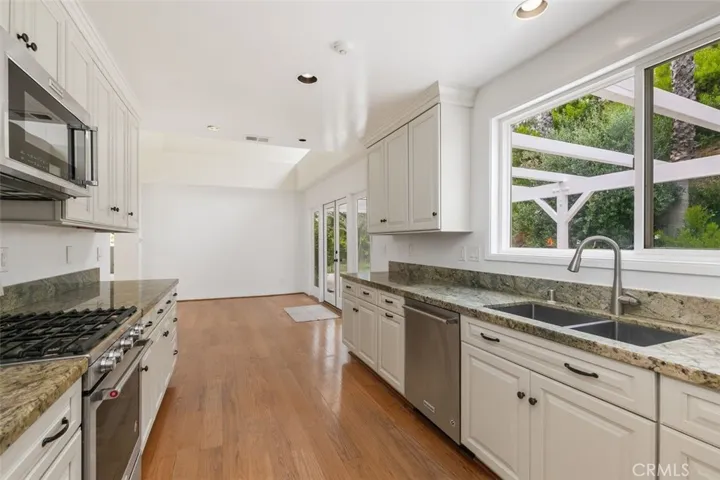 32203 Schooner Drive, Rancho Palos Verdes, California 90275