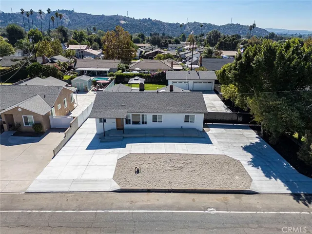 732 E Foothill Boulevard, Glendora, California 91741