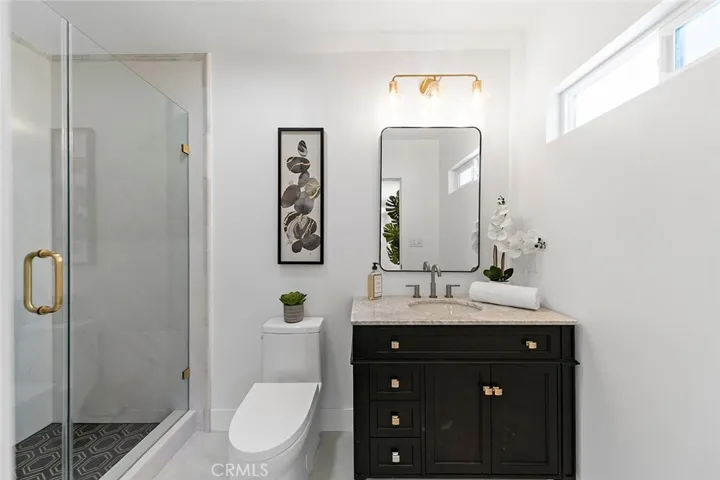 Ensuite Primary Bathroom