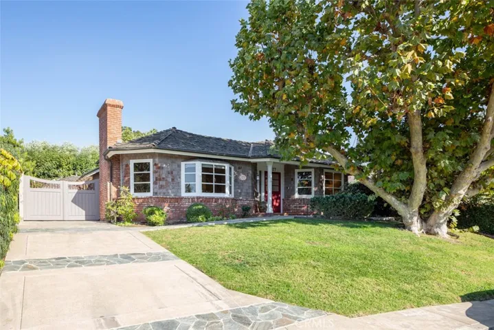 327 Driftwood Road, Corona Del Mar, California 92625