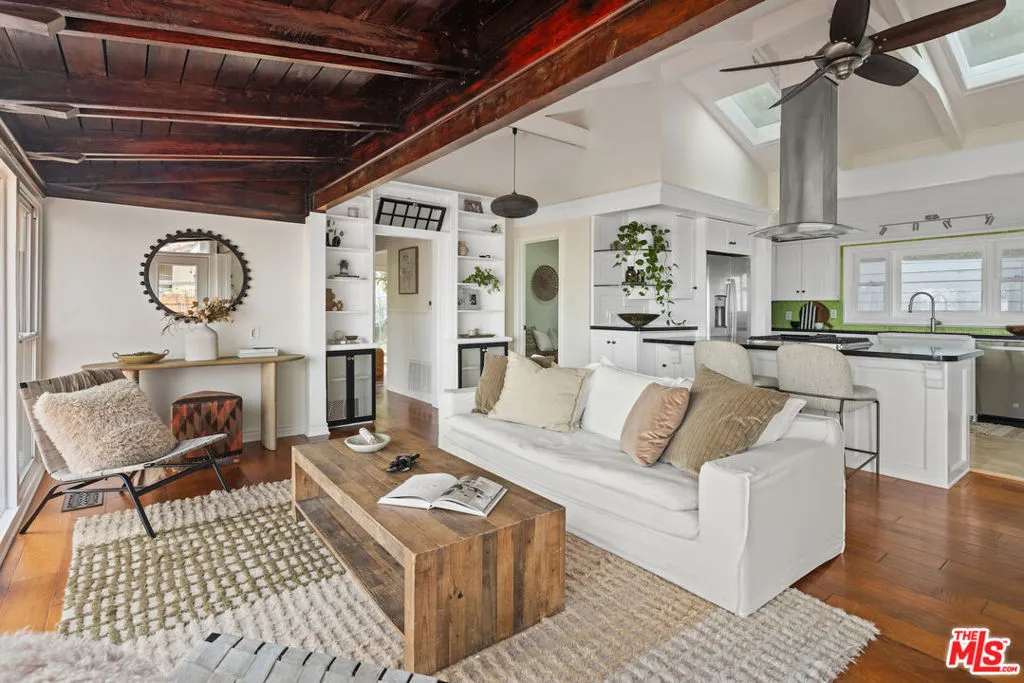 3750 Alta Mesa Drive, Studio City, California 91604 home-pic-6
