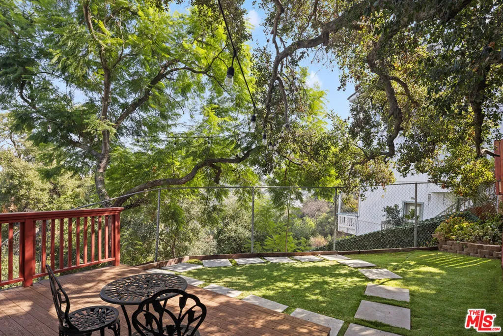 3750 Alta Mesa Drive, Studio City, California 91604 home-pic-14