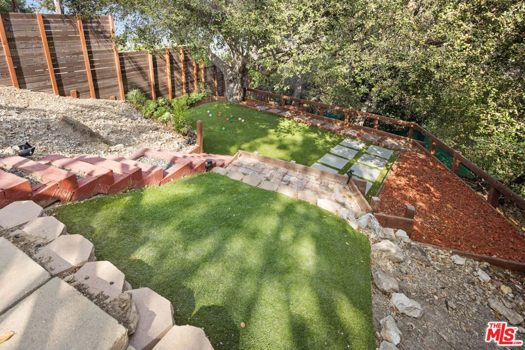 3750 Alta Mesa Drive, Studio City, California 91604 home-pic-24