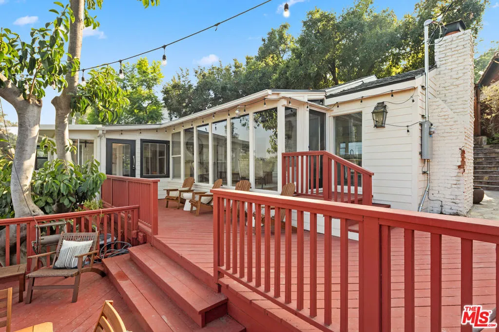 3750 Alta Mesa Drive, Studio City, California 91604 home-pic-18