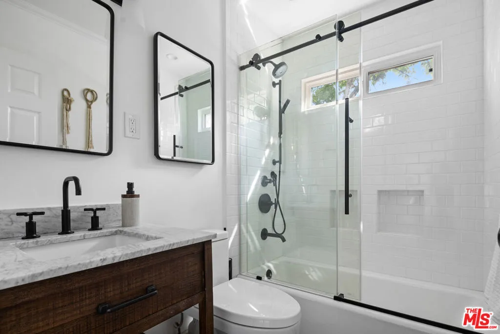 3750 Alta Mesa Drive, Studio City, California 91604 home-pic-16