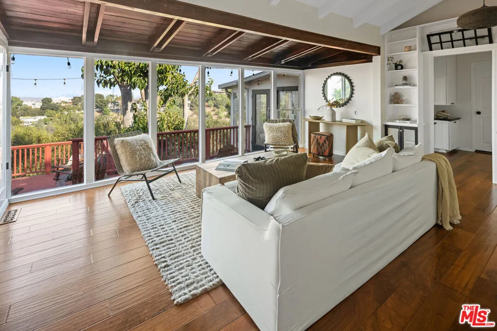 3750 Alta Mesa Drive, Studio City, California 91604 home-pic-5