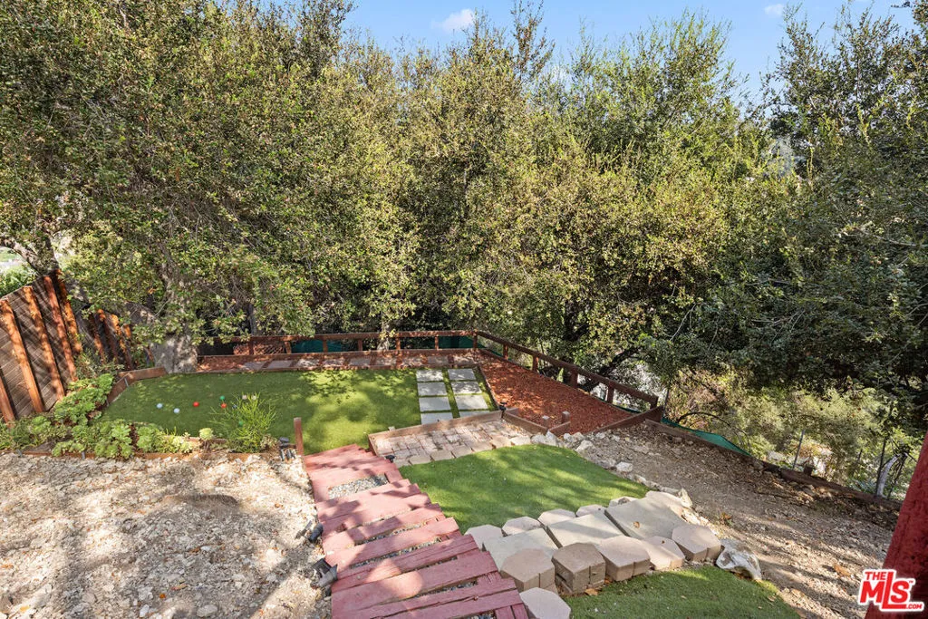 3750 Alta Mesa Drive, Studio City, California 91604 home-pic-25
