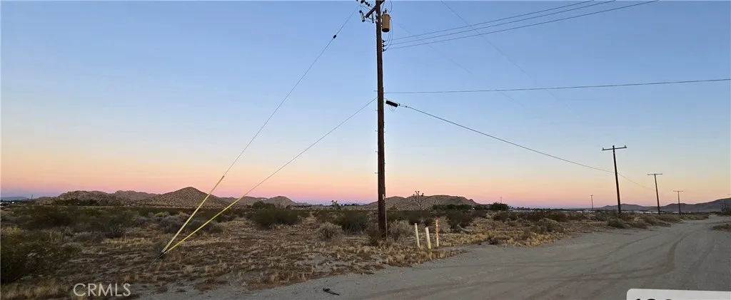 18200 Avenue P-8, Palmdale, California 93591