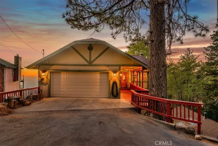 2060 Willow Drive, Running Springs, California 92382