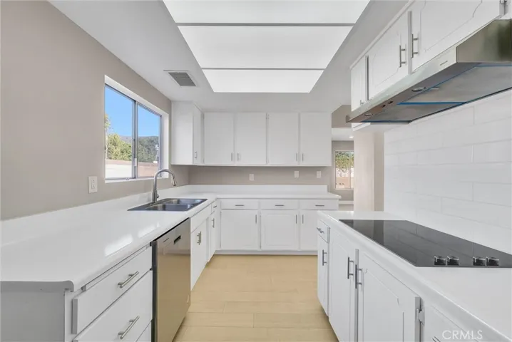 1301 Oak Ridge Drive, La Verne, California 91750