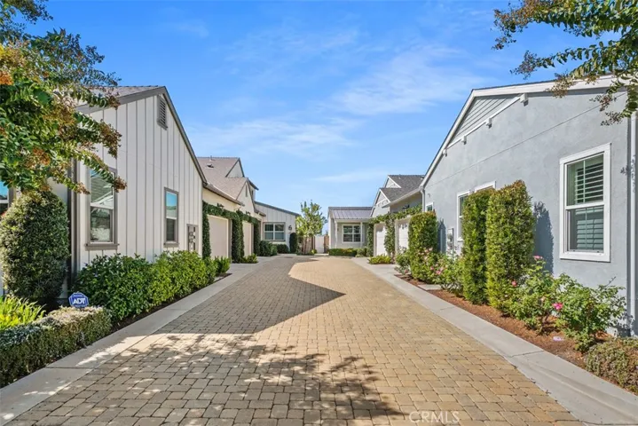 45 Listo Street, Rancho Mission Viejo, California 92694