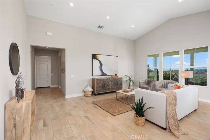 45 Listo Street, Rancho Mission Viejo, California 92694