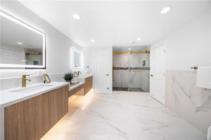 1041 Santa Ana Street, Laguna Beach, California 92651