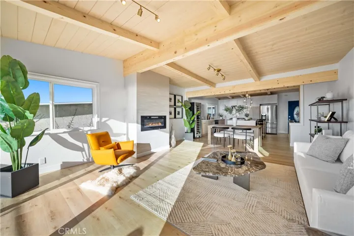 1041 Santa Ana Street, Laguna Beach, California 92651