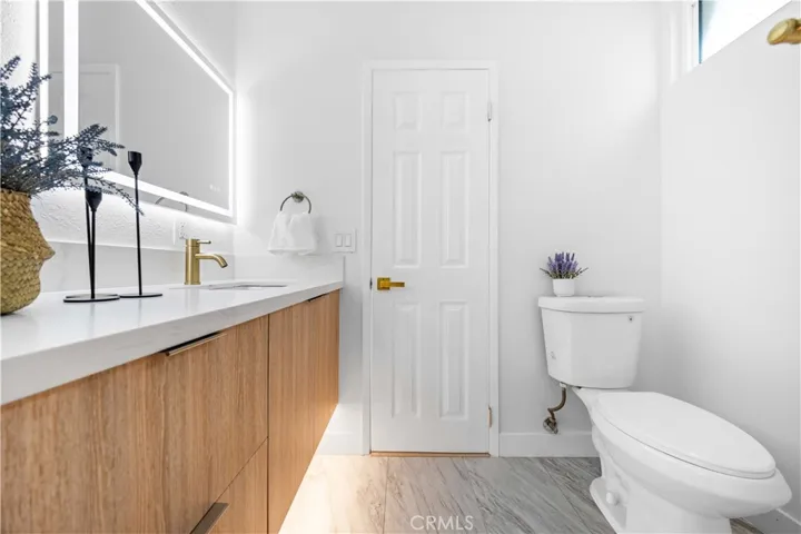 1041 Santa Ana Street, Laguna Beach, California 92651