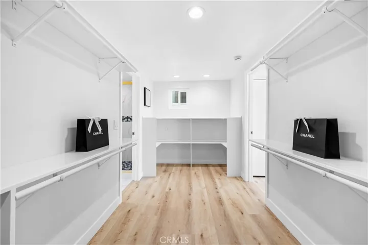 1041 Santa Ana Street, Laguna Beach, California 92651