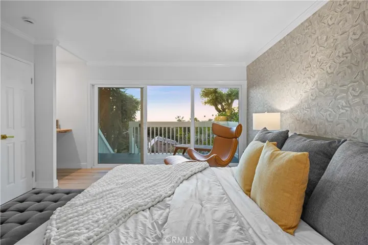 1041 Santa Ana Street, Laguna Beach, California 92651