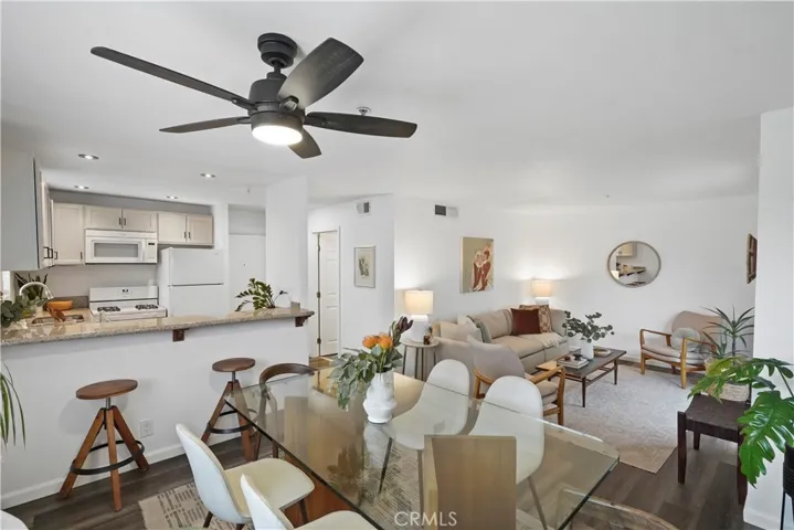 736 N Garfield Avenue 107, Pasadena, California 91104
