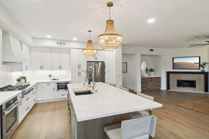 892 Piovana Ct, Carlsbad, California 92011
