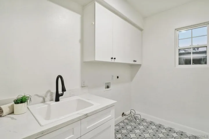 892 Piovana Ct, Carlsbad, California 92011